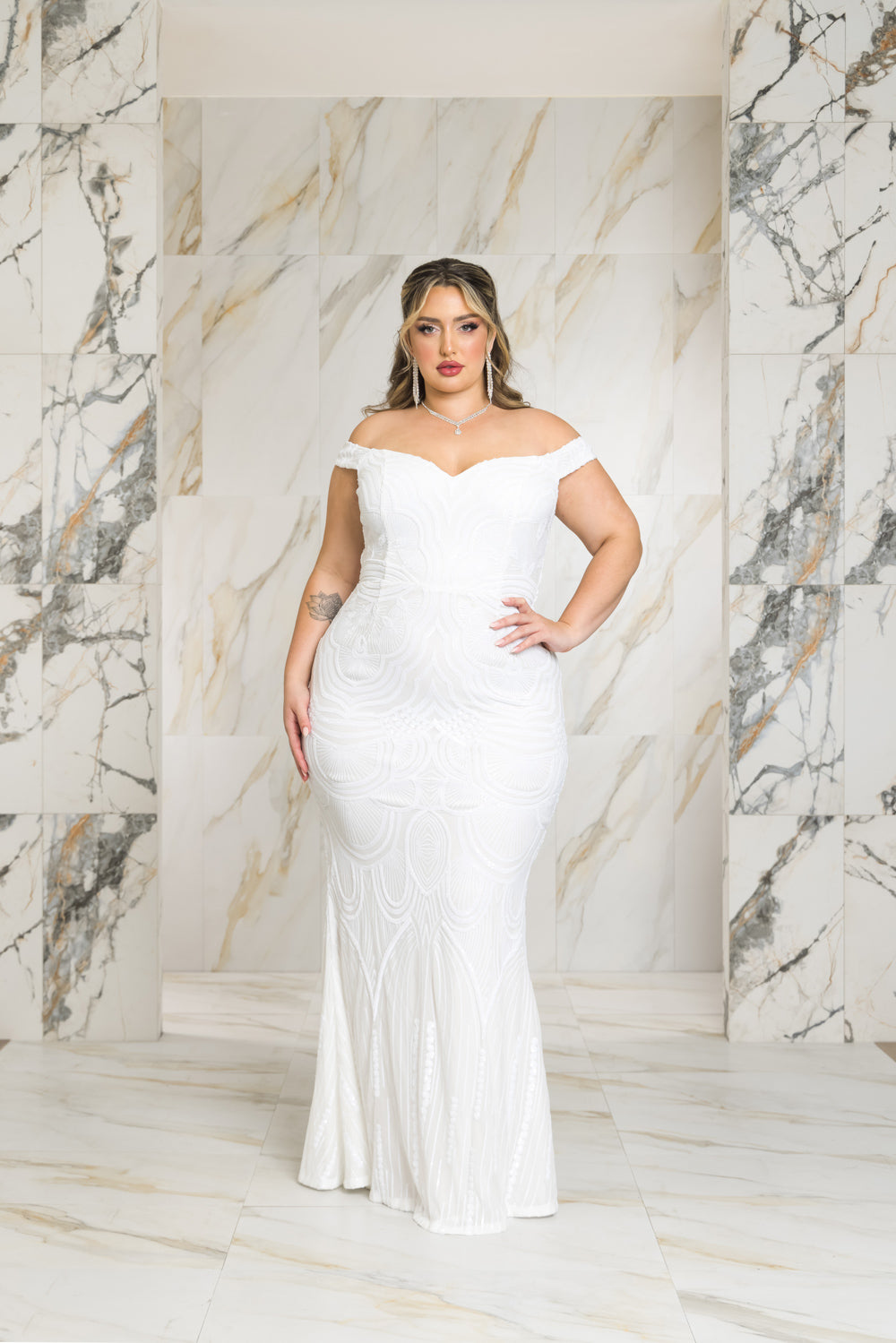 VALENTINA- PLUS SIZE